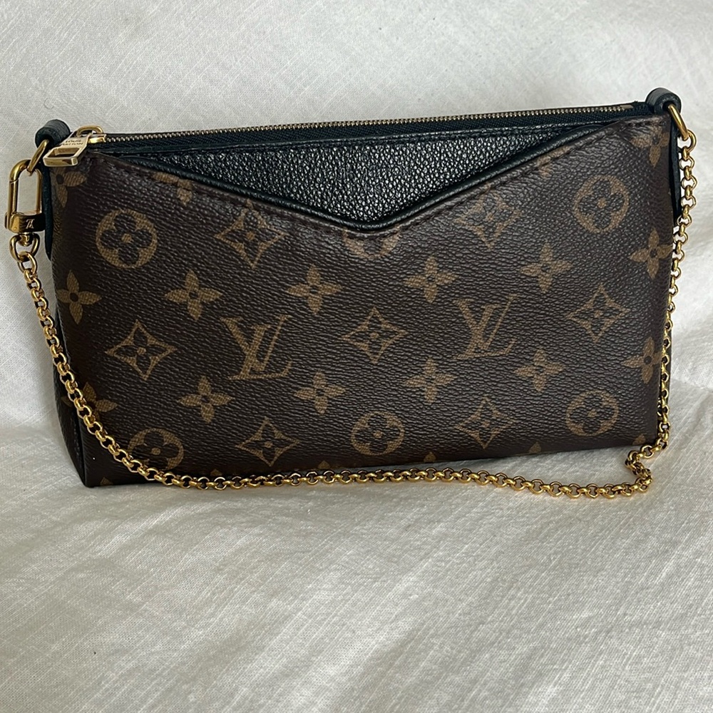 Louis Vuitton black Pallas Clutch